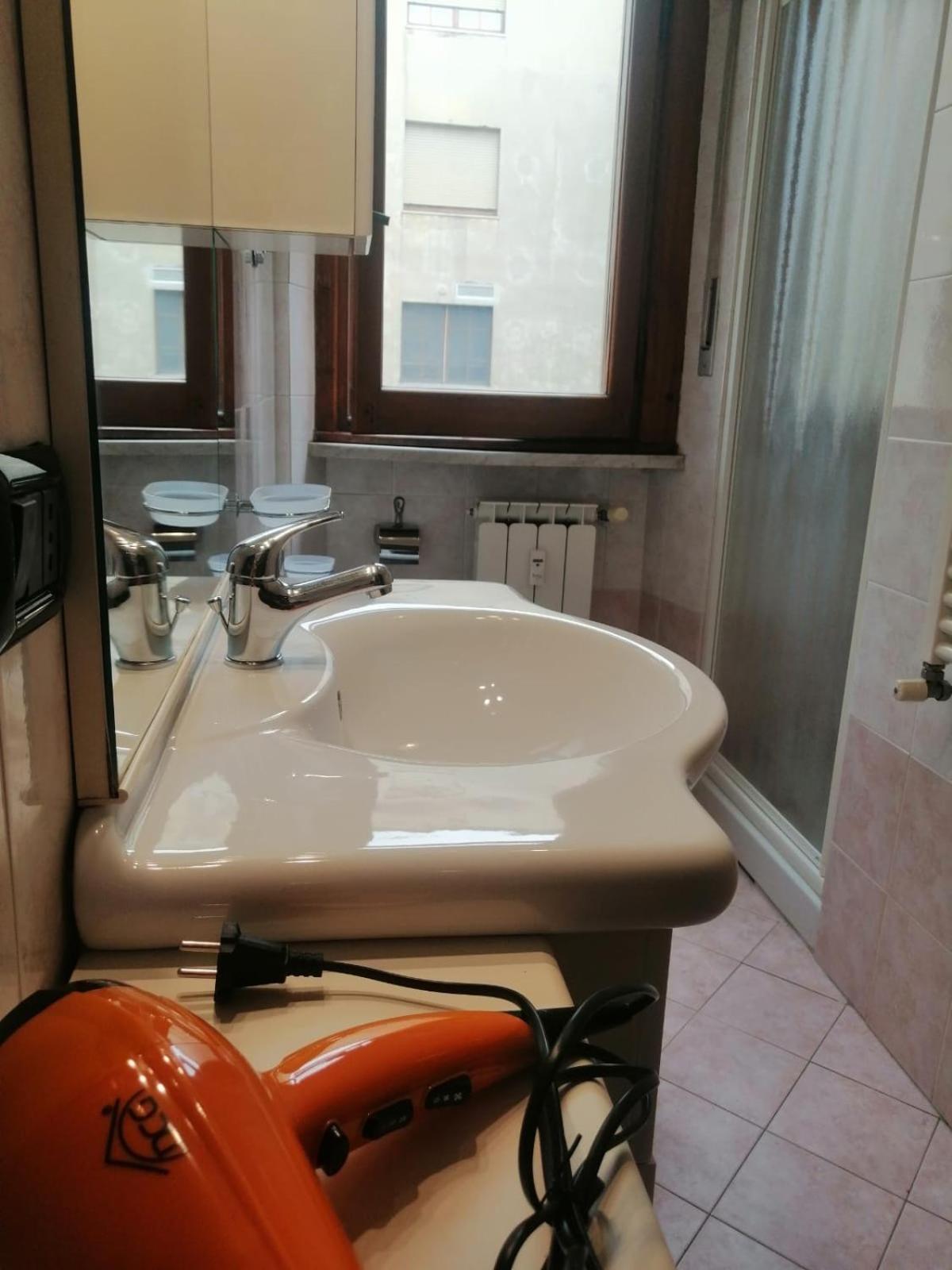 Apartment In Front Of The Train Station! Florencie Exteriér fotografie