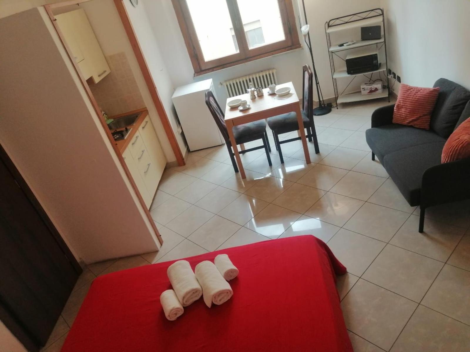 Apartment In Front Of The Train Station! Florencie Exteriér fotografie